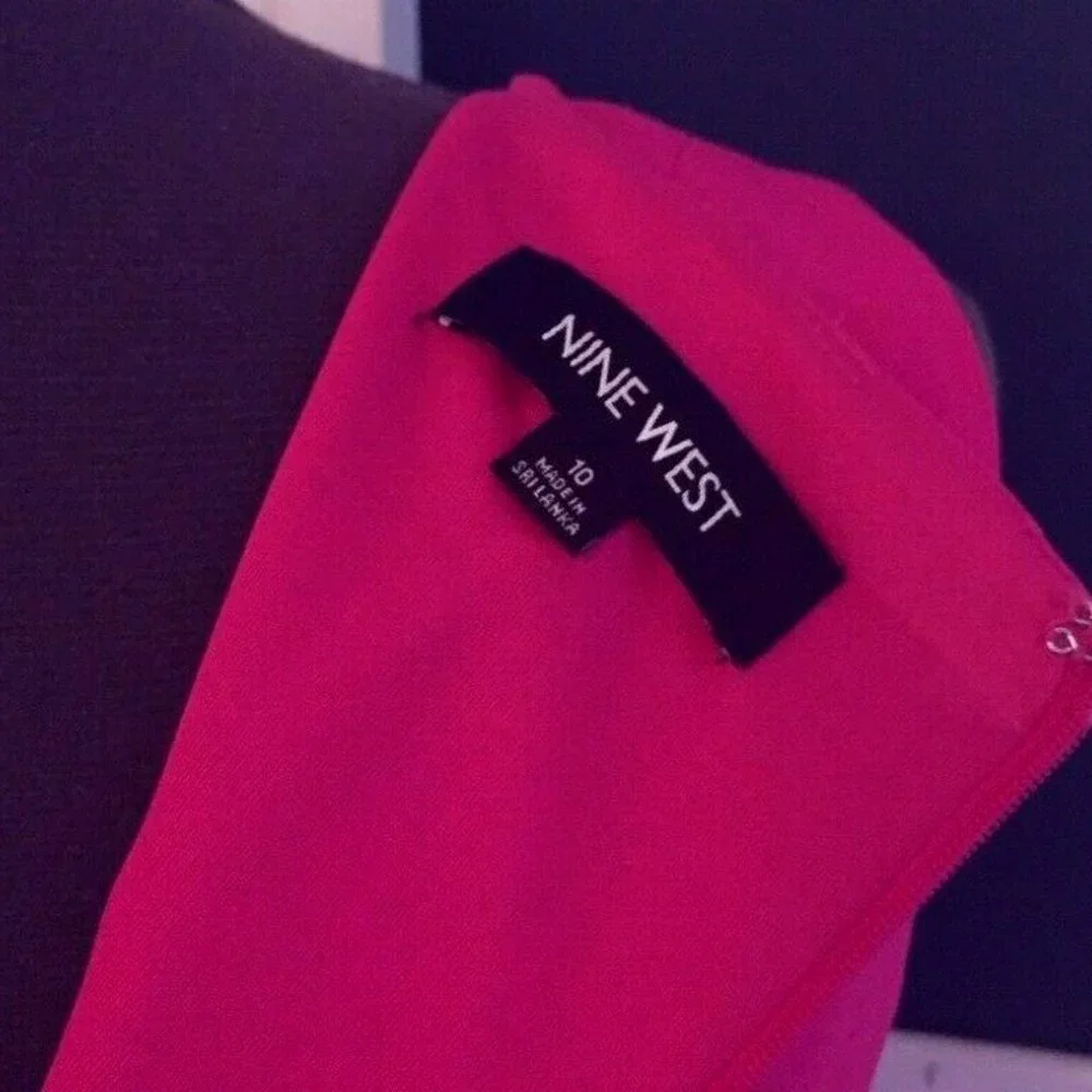 NINE WEST Dress, Size 10, Dark Pink Fuchsia, Good All-Occassion Dress - Picture 4 of 9